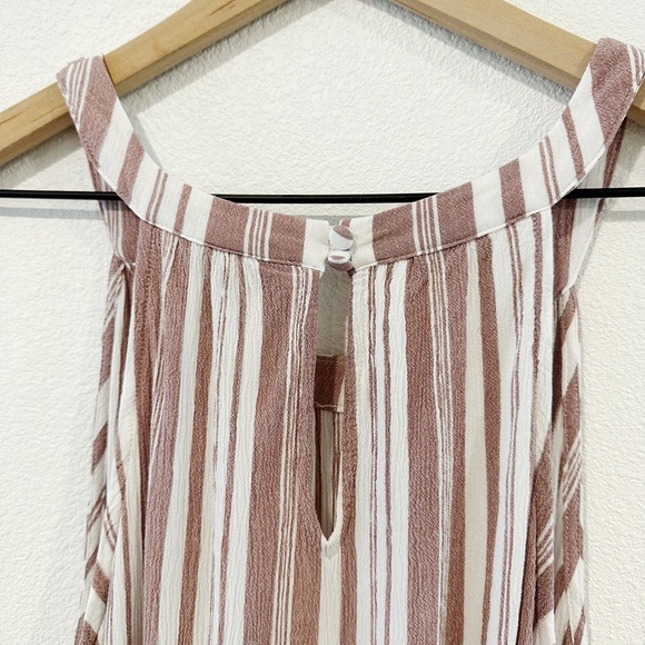 Torrid Keyhole Back High Neck Tank |R6 - Picture 8 of 9